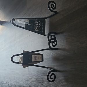 NEW. 2 TRIPAR METAL DECORATIVE DISPLAY STAND. BLACK.